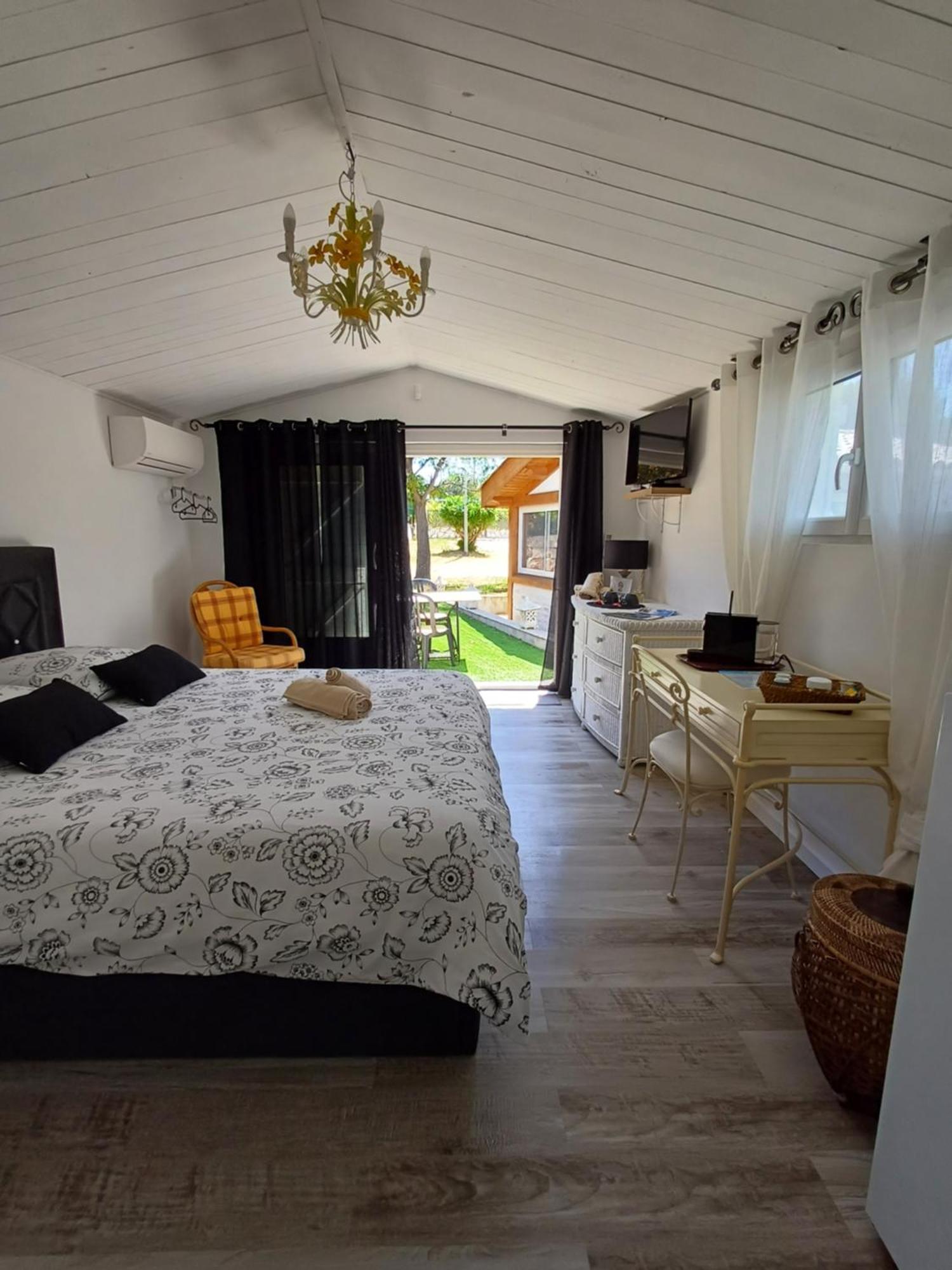 Bed and Breakfast Margaux Le Plan-de-la-Tour Zewnętrze zdjęcie